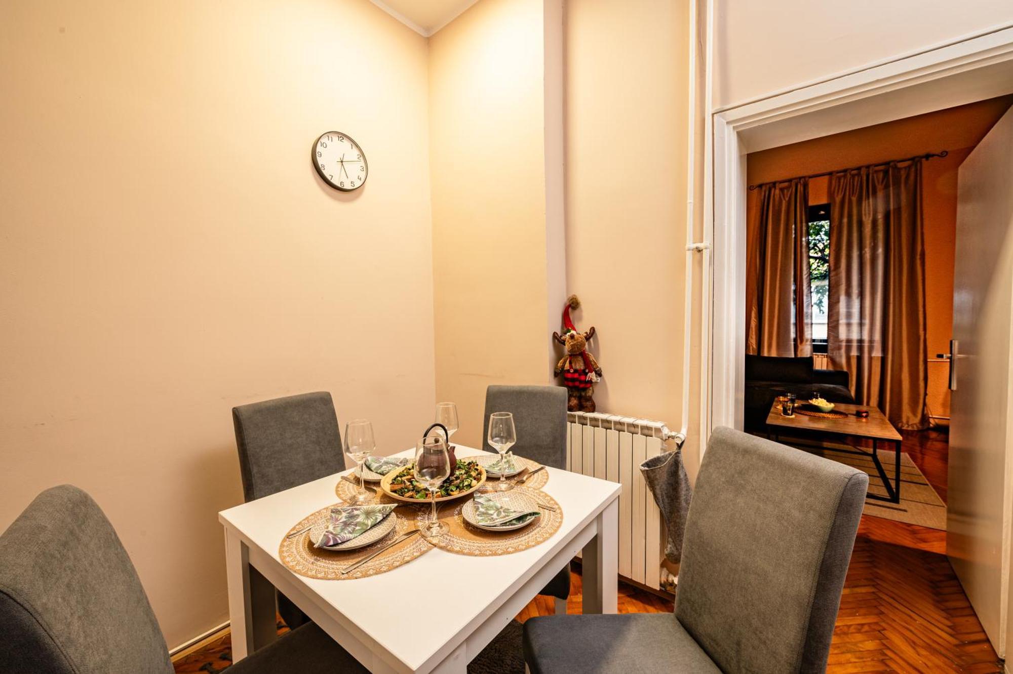 Cozy Apartment In City Center Белград Екстериор снимка